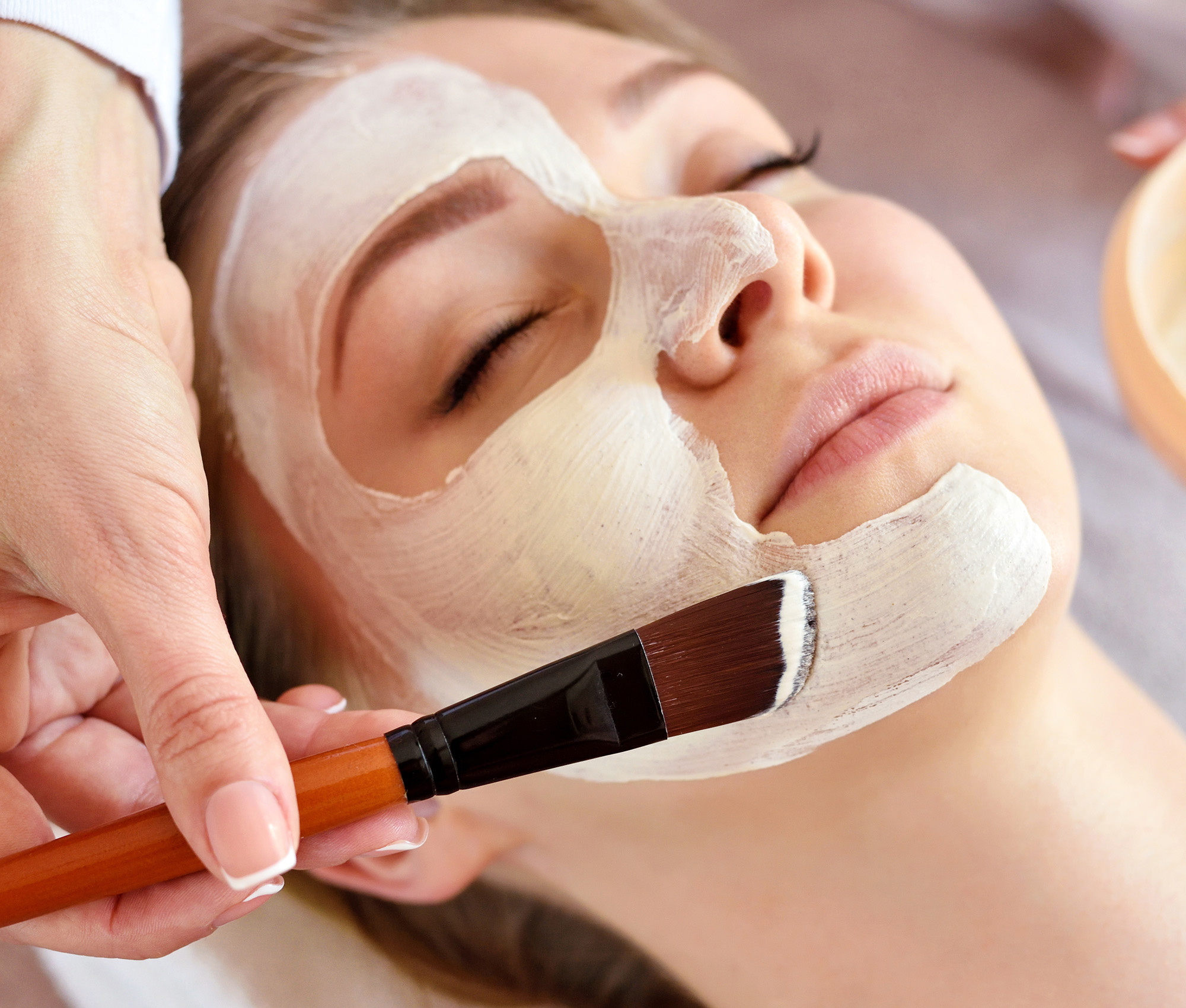 Clinica Doctores Cuevas Tratamiento para las manchas en la piel +6